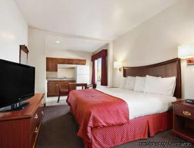 Hotel Baymont By Wyndham Jackson Clute